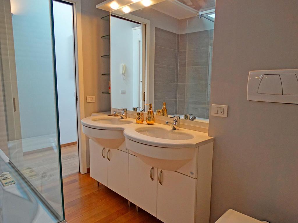 New Charme & Luxury - Sosa Residence In The Heart Of Удине Екстериор снимка