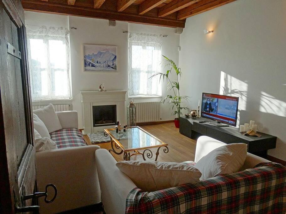 New Charme & Luxury - Sosa Residence In The Heart Of Удине Екстериор снимка